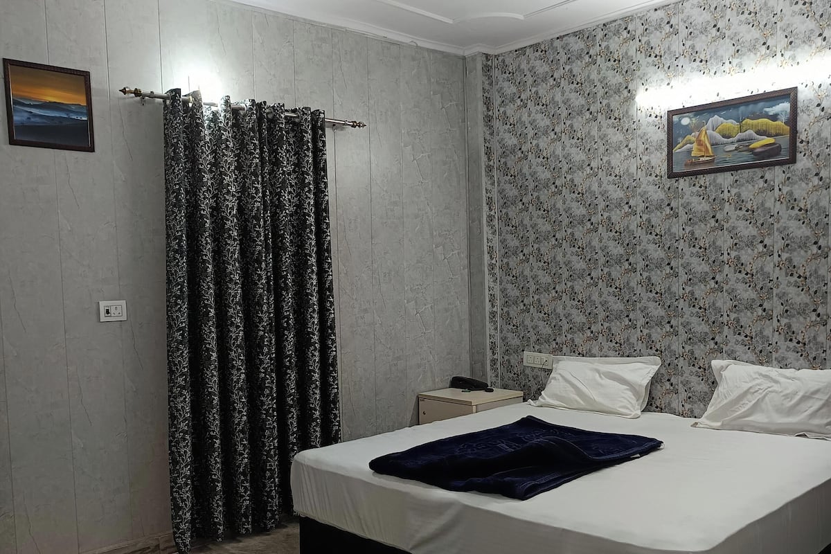 Comfort-Doppelzimmer, Balkon, Stadtblick
