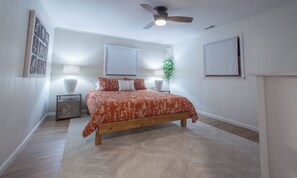 4 bedrooms, desk, iron/ironing board, travel cot