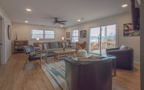 Smart TV, fireplace, books