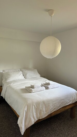 1 quarto, Wi-Fi de cortesia, roupa de cama