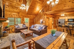 Studio | 4 bedrooms - Mountain Escape Book Now (Pigeon Forge)
