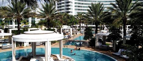 Piscine extérieure, piscine chauffée