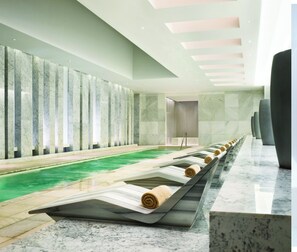 Spa - Ocean View Jr. Suite • Mid-Beach Oceanfront Resort • 4401 Collins • Spa Passes (Miami Beach)