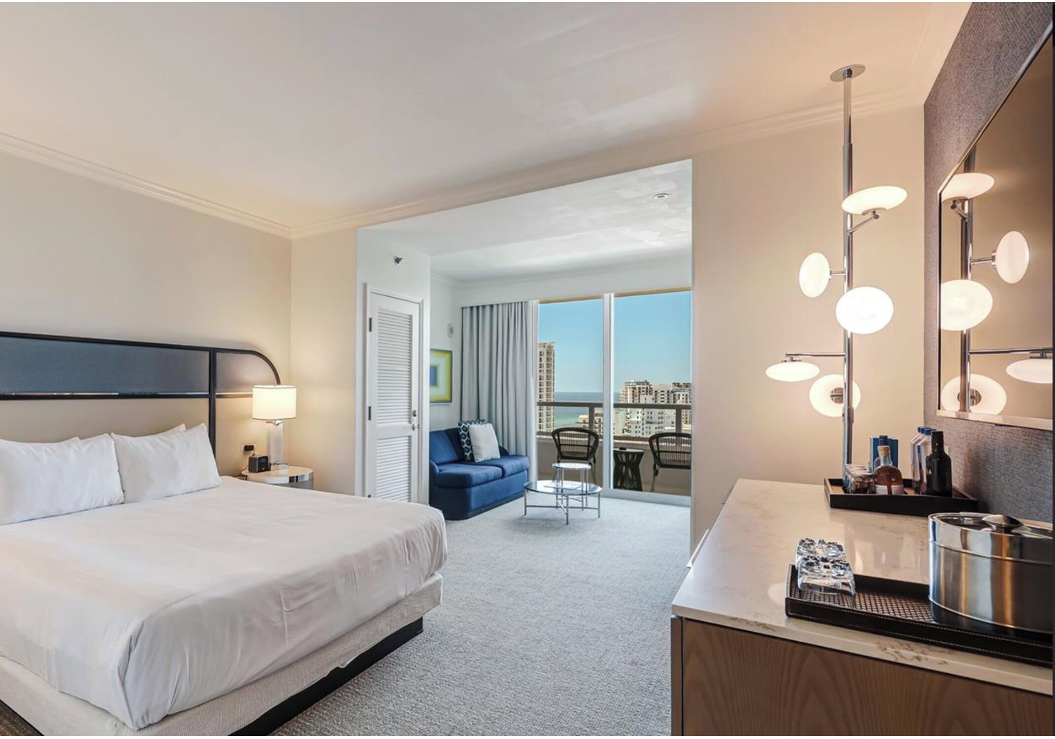 1 soverom, safe på rommet, strykejern/-brett og wi-fi (inkludert)