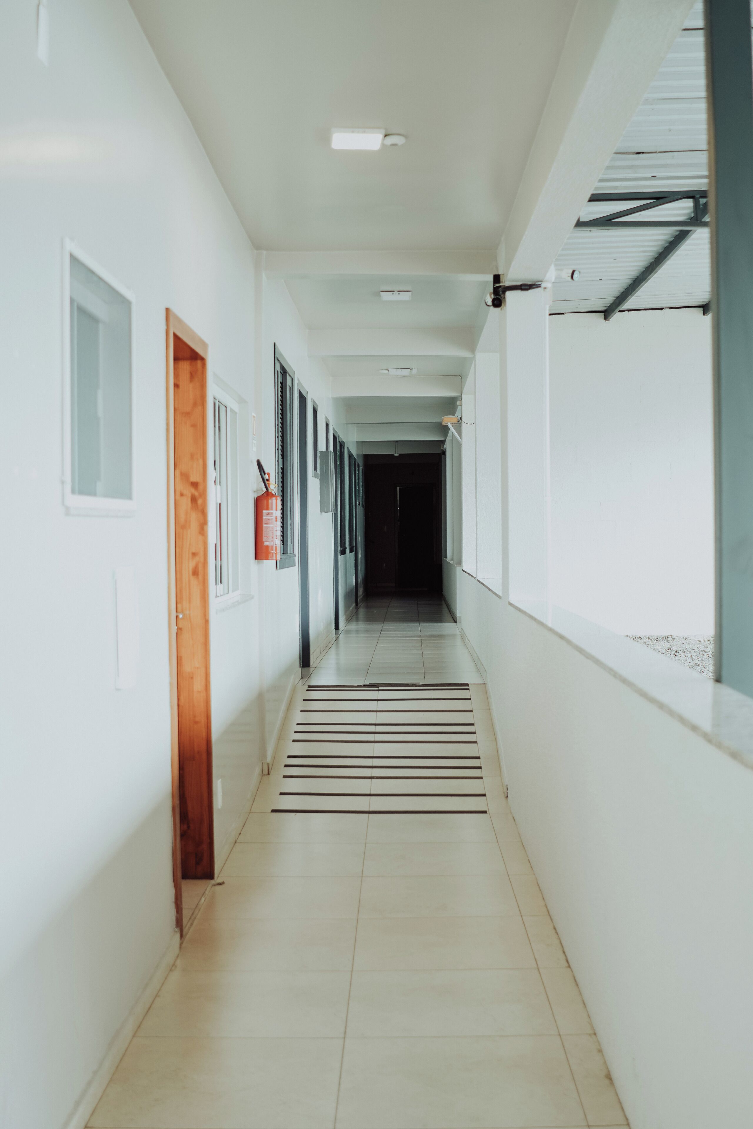 50 cmのテレビ (ケーブル放送視聴可)