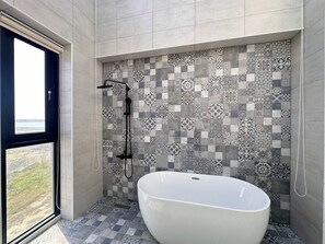 Exclusive Double Room, Ocean View | Bathroom - SomeWhere Inn (Magong)
