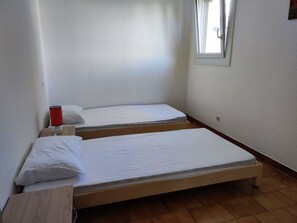 2 bedrooms