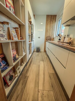 Premium Duplex | Private kitchen | High chair