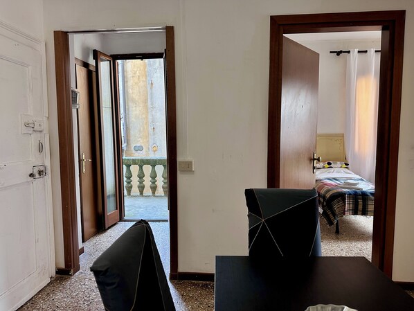 2 bedrooms
