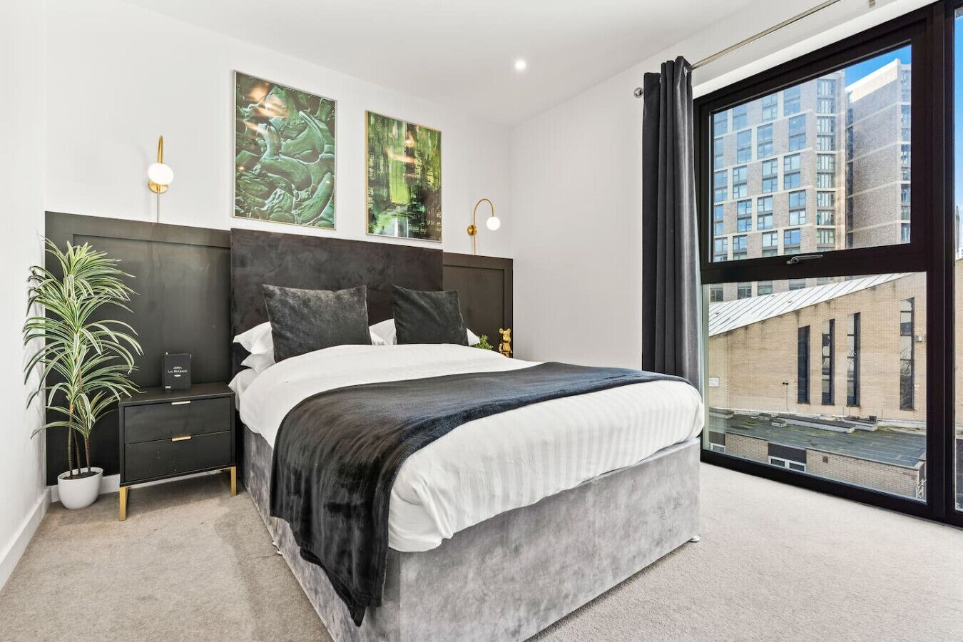 2 quartos, ferros/tábuas de passar roupa, Wi-Fi, roupa de cama