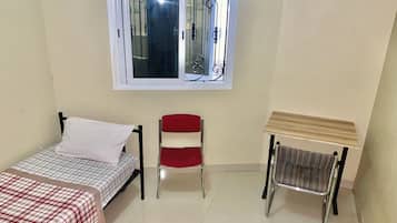 1 chambre, fer et planche Ă repasser, Wi-Fi gratuit, draps fournis
