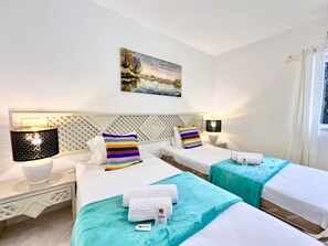 2 bedrooms, cribs/infant beds, bed sheets - Albufeira Balaia Golf Village 7 (Albufeira)