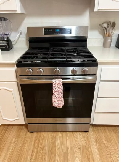 Charming 2-bedroom house with WiFi, AC in superb Arlington