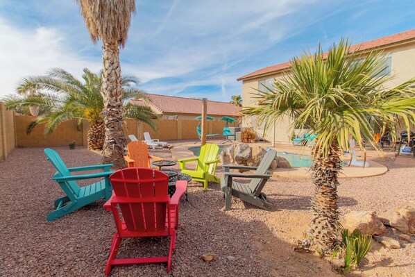 Property grounds - Heated Pool King Bed Firepit Work Station (Casa Grande)