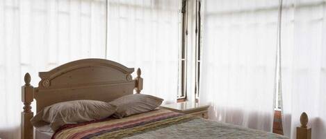 5 chambres, fer et planche Ă repasser, Wi-Fi, literie fournie