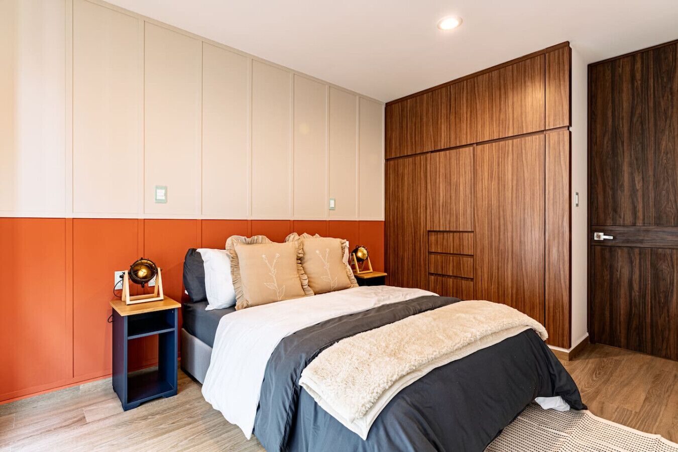 3 bedrooms, desk, iron/ironing board, WiFi