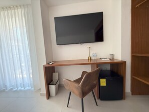 Double Room, 2 Double Beds | Minibar