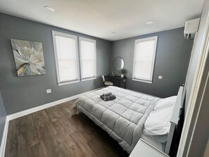 3 chambres, fer et planche à repasser, Wi-Fi gratuit, draps fournis