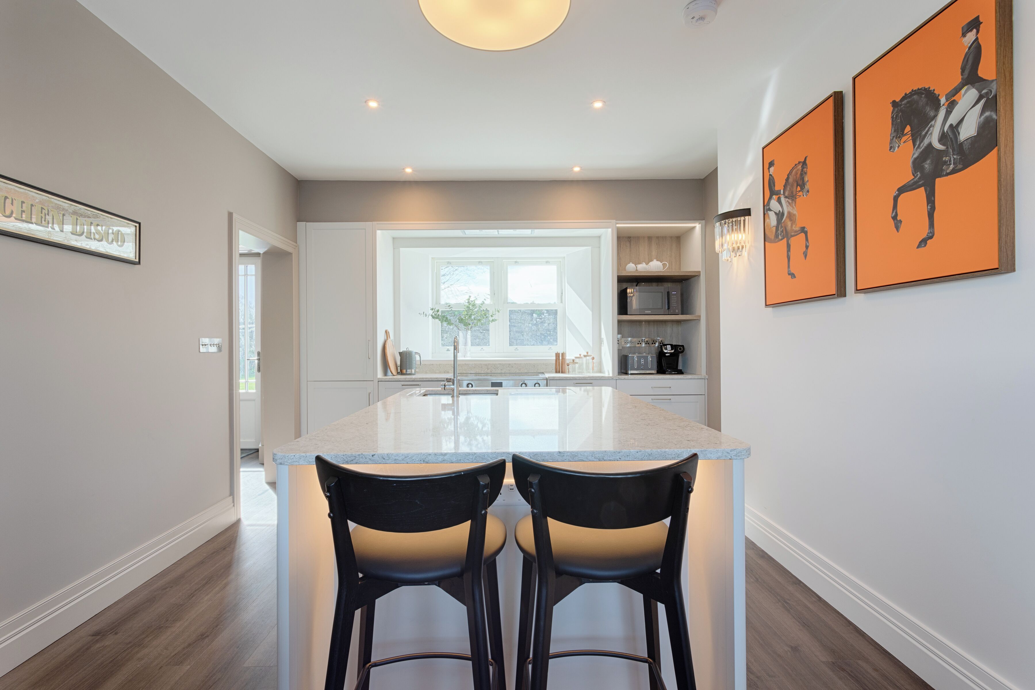 冰箱、微波炉、烤箱、洗碗机