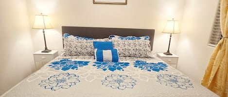 1 chambre, fer et planche Ă repasser, Wi-Fi gratuit, draps fournis