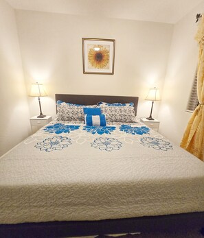 1 chambre, fer et planche à repasser, accès au Wi-Fi (inclus)