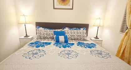 Charming studio in wonderful Tulare with WiFi, AC