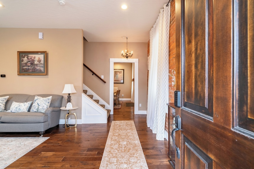 Luxe Historic German Village Gem. Walk To Schiller Park + Near Downtown & Osu - Columbus, OH