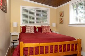 2 bedrooms, desk, iron/ironing board, travel cot