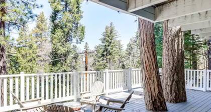 Charming 2-Bedroom Cottage in Lake Arrowhead WiFi & AC Included