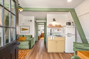 27-inch TV with cable channels