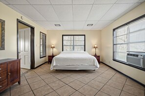 豪華獨棟房屋, 3 間臥室 | 書桌、免費無線上網、床單