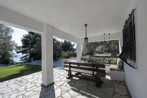 Outdoor dining - Possidi Bella Vista by Luxlikehome (Possidi Halkidiki)