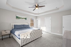 3 bedrooms, iron/ironing board, travel crib, WiFi