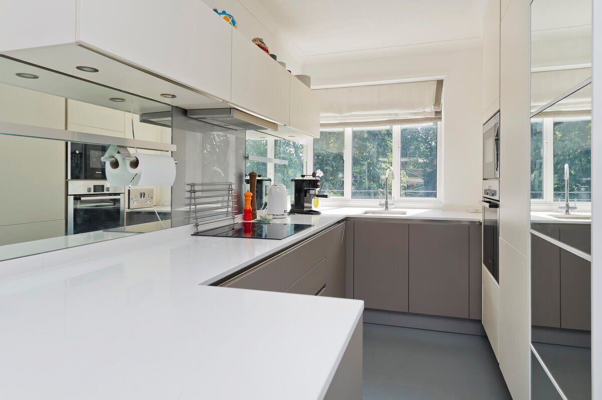 Apartment (3 Bedrooms) | Private kitchen | Oven, stovetop, dishwasher, cookware/dishes/utensils