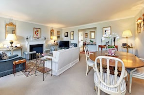 Apartment (2 Bedrooms) | Living area | TV, fireplace - Beautiful & Spacious, 2 Bed in South Kensington (London)