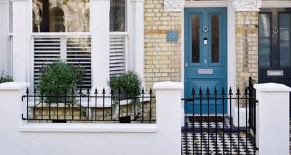 Spacious 4 Bed House, Battersea