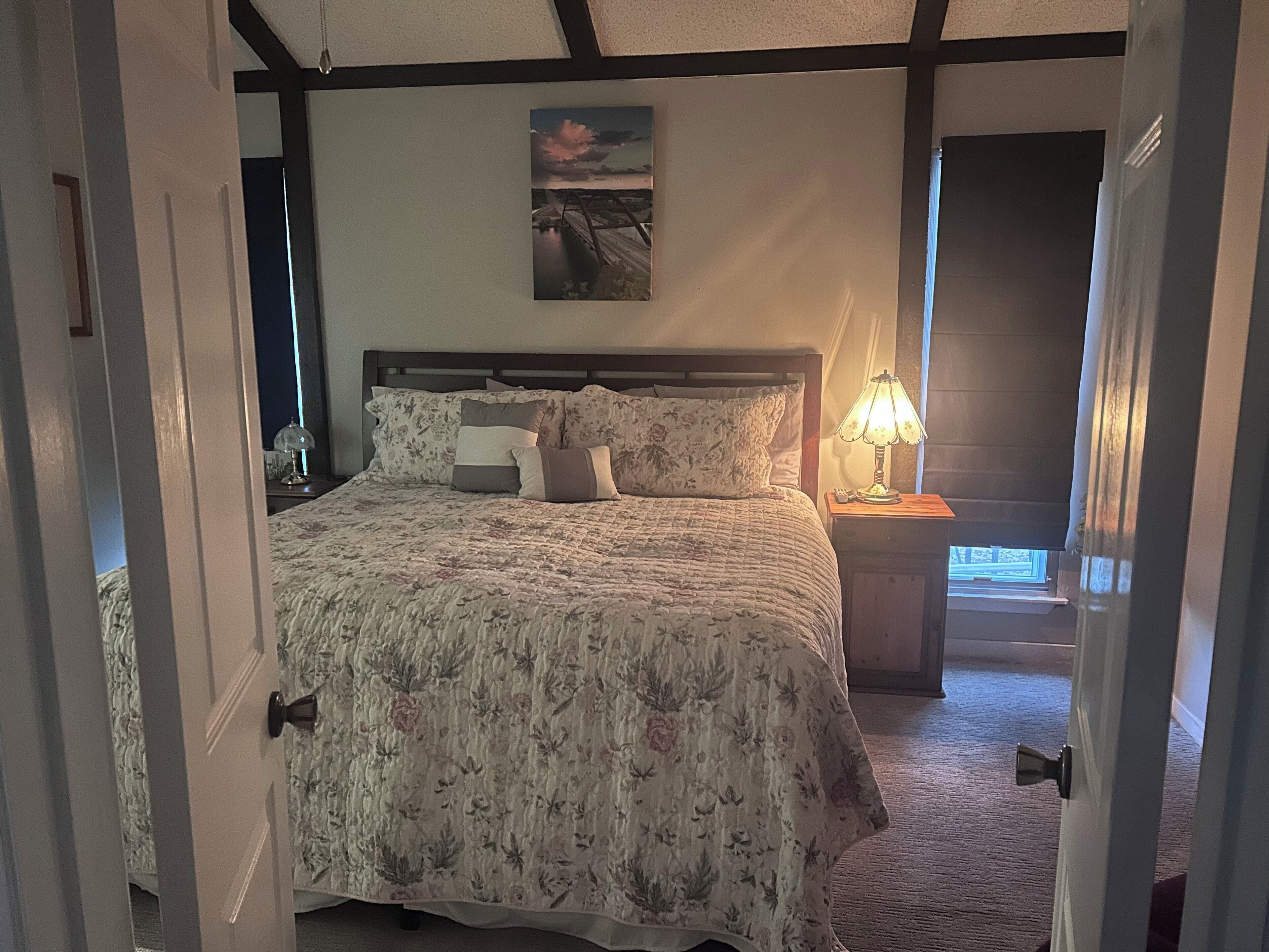 4 bedrooms, iron/ironing board, travel cot, free WiFi