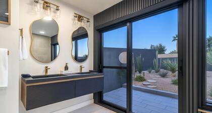 6BD/5BA Ultimate Luxury Retreat/ Pool, Sports Courts, Putting Green/13 BEDS