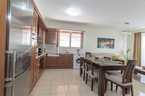 Private kitchen - RHODES  VIEWS (Rodos)