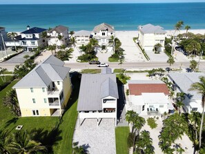 Exterior - Private 3 bedrooms, 2 bathrooms Upper Level Suite 300 ft from Bonita Beach (Bonita Springs)