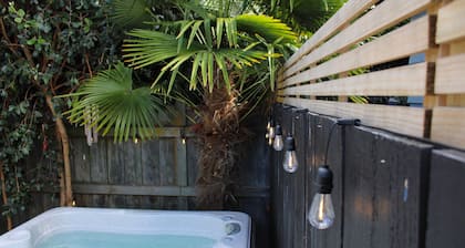 Villa Desa your cozy Havelock North retreat 5 min walk to village centre