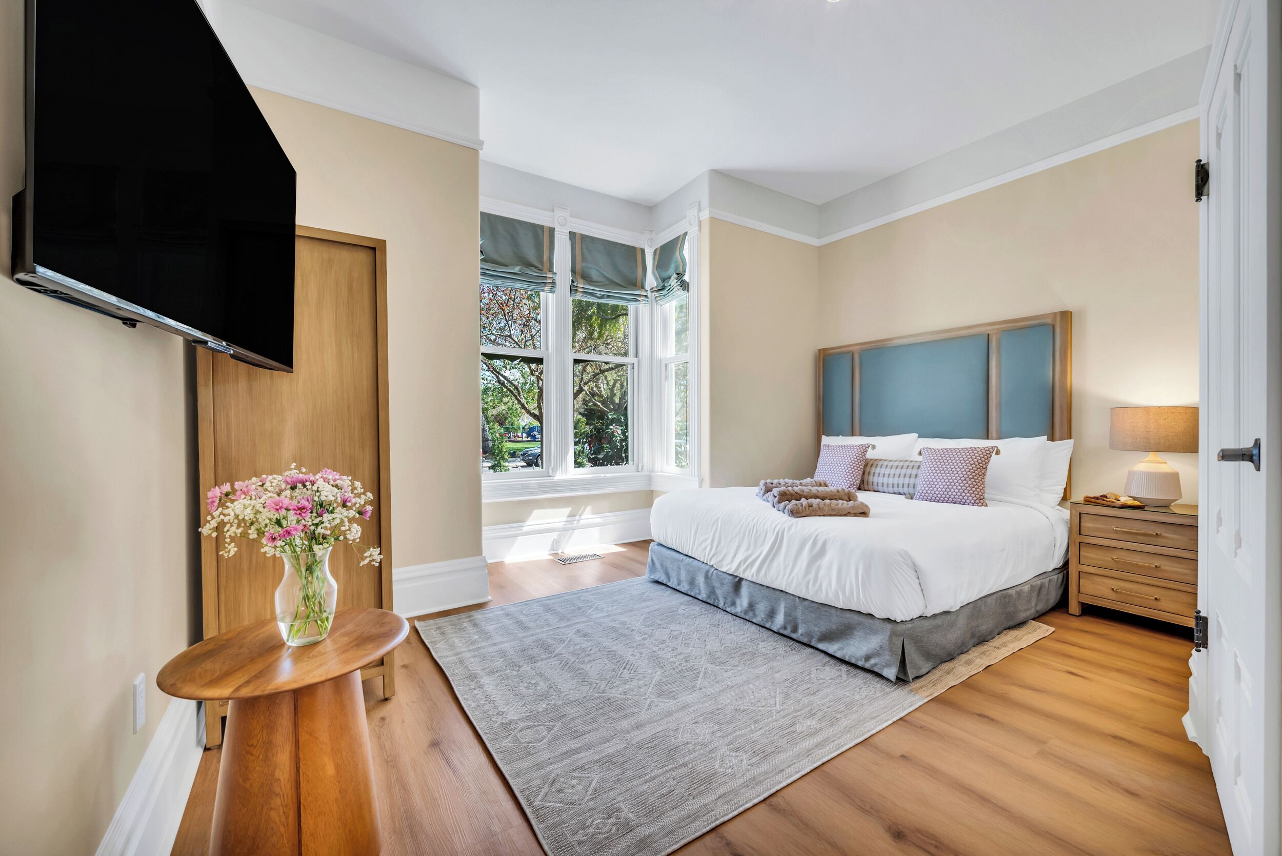 In-room safe, free WiFi