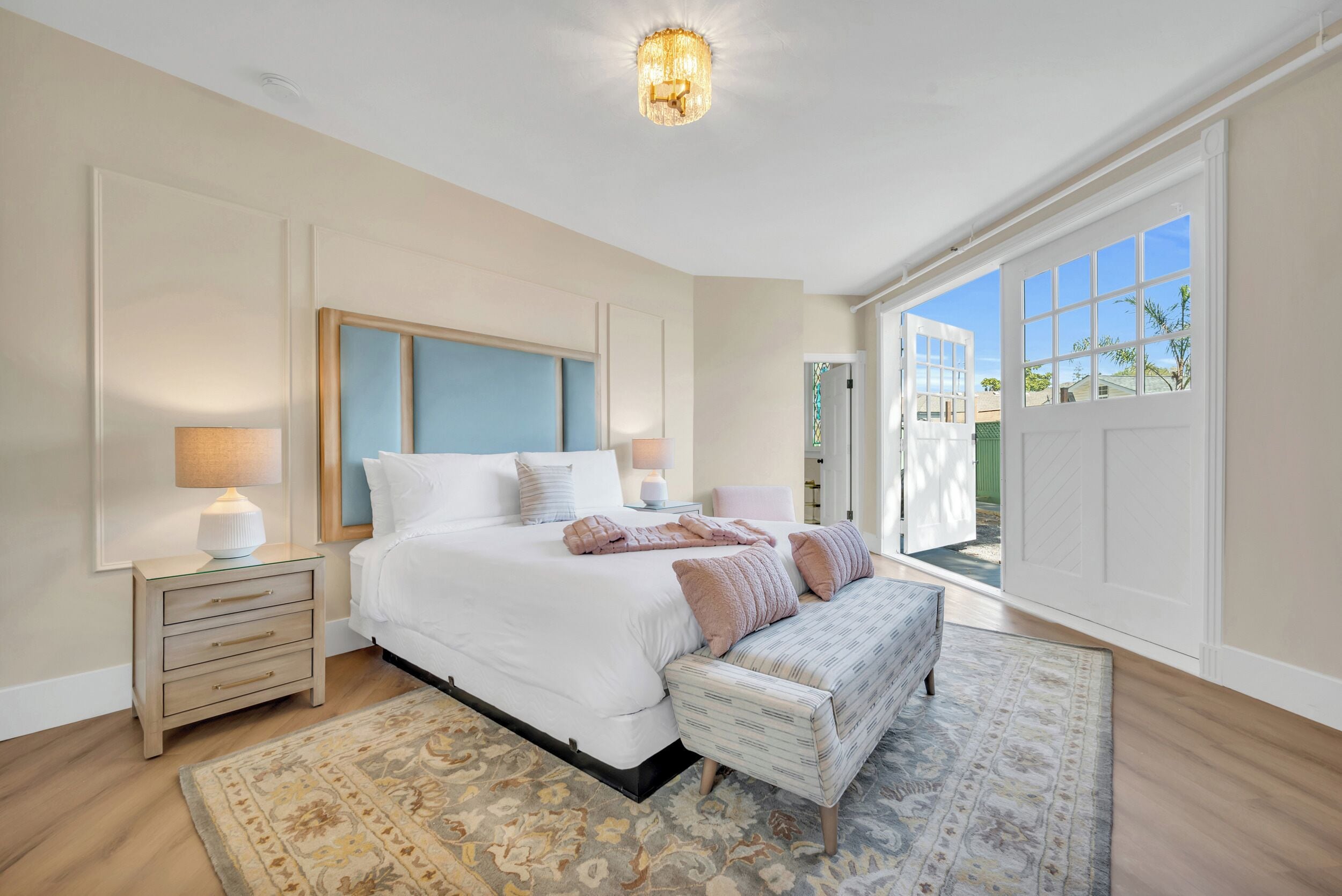 객실 내 금고, 무료 WiFi