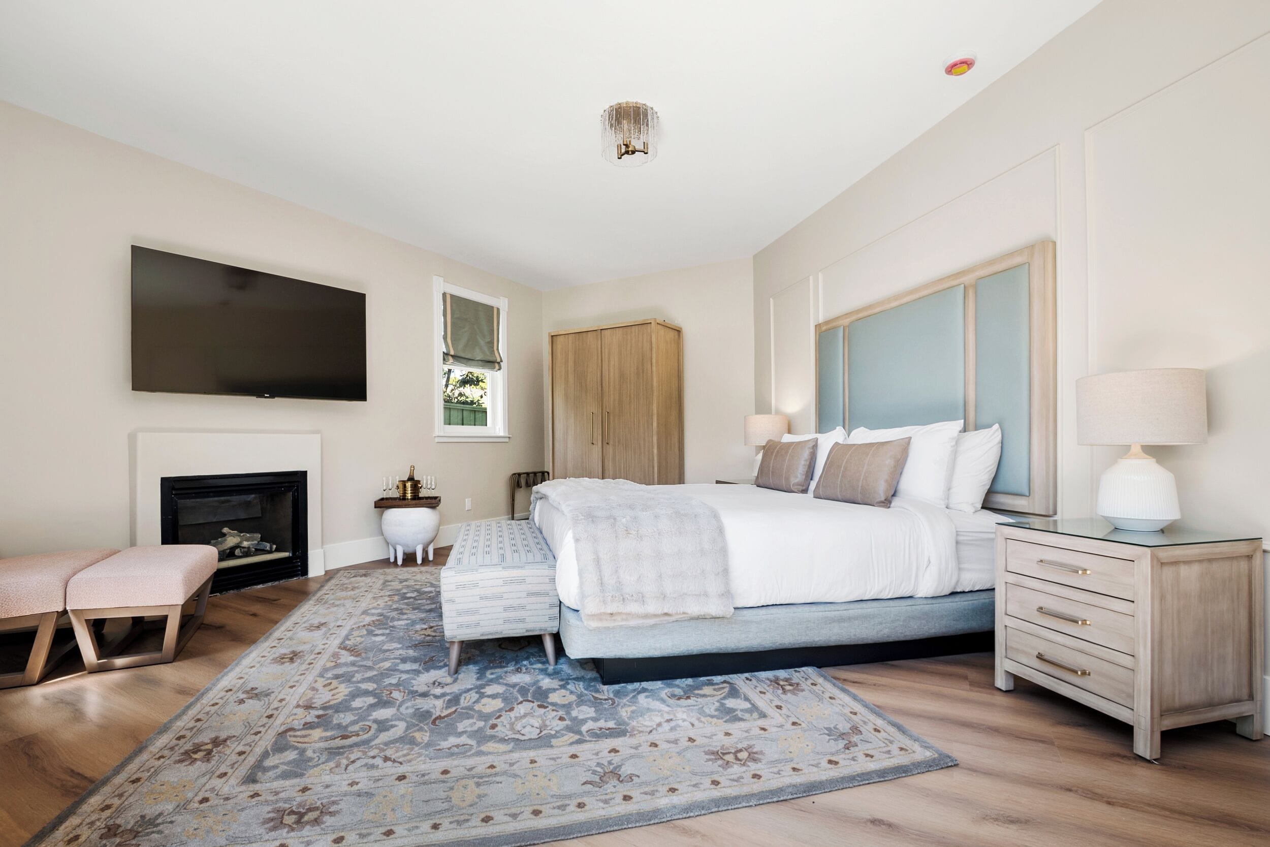 In-room safe, free WiFi