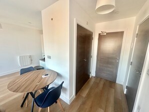 Apartment | Dining - Up to 40 Percent Off Old Trafford Modern Apartment (Manchester)