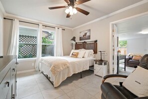 3 bedrooms, desk, iron/ironing board, WiFi