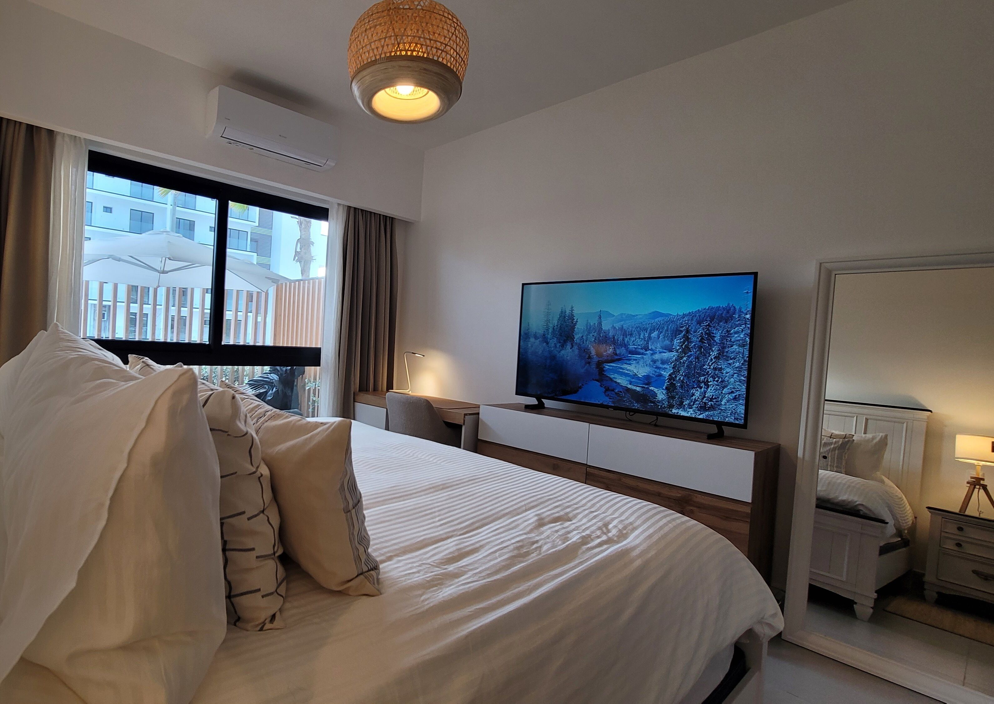 1 chambre, bureau, fer et planche à repasser, Wi-Fi gratuit