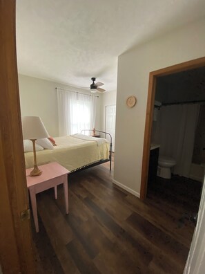 1 soveværelse, strygejern/strygebræt, gratis Wi-Fi, sengetøj