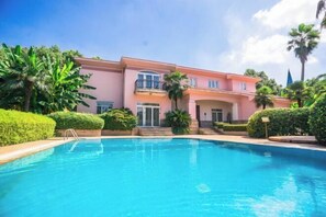 Cribs/infant beds - ST-Tropez Hotel (Changsha)