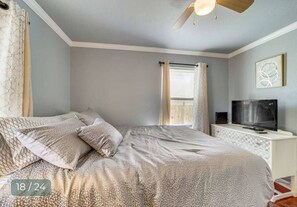 3 bedrooms, WiFi, bed sheets - Cozy 3-Bedroom Home – Sleeps 6 (Tulsa)